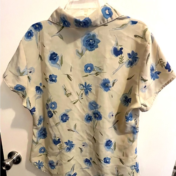 Yellow/ grey blue floral button up - Picture 1 of 2